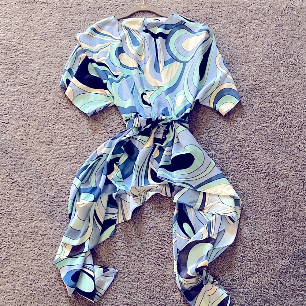 Shark bite hem top